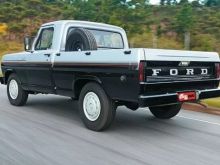 FORD-EMBLEMA REFLETIVO KIT P/TAMPA TRAS.F-1000 ATE 92